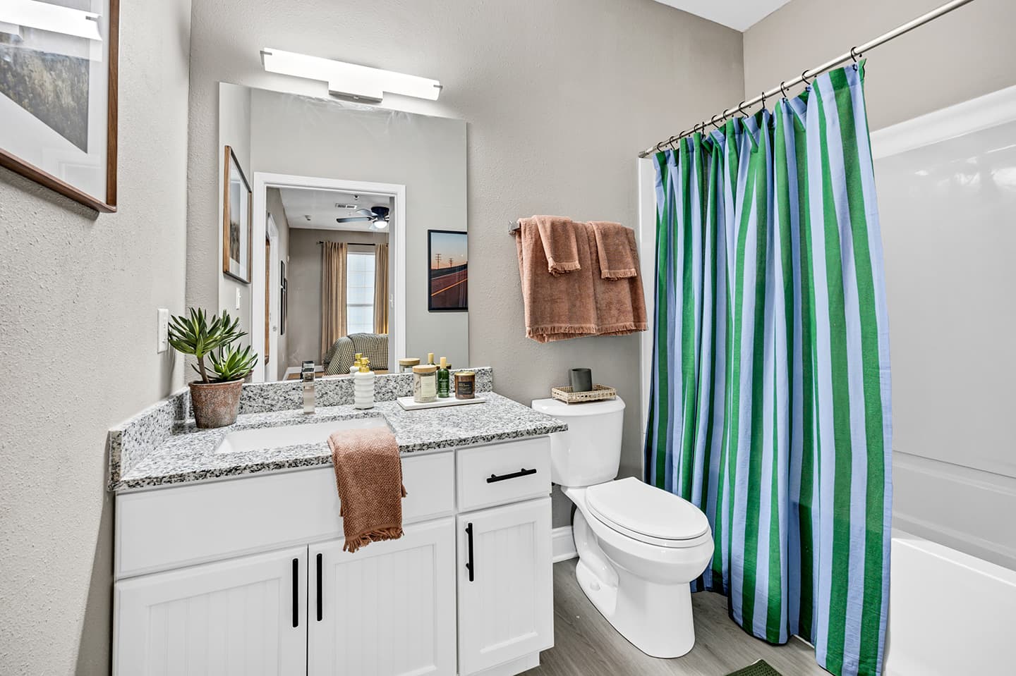 1-Hill-Place—Model—Bathroom-(1)